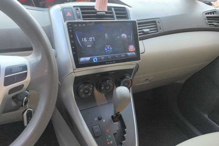 Used Toyota Verso 2015 180E CVT Crossover Edition