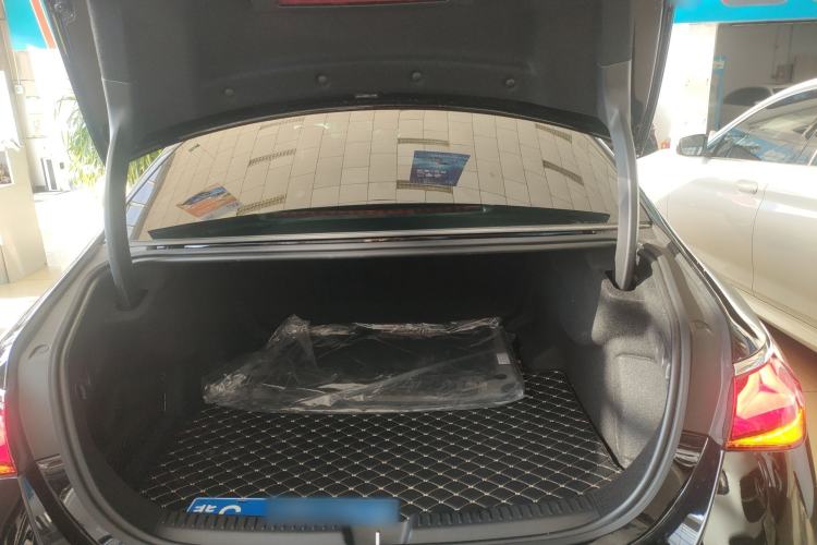 Used Mercedes-Benz E-Class 2024 Refresh E 300 L Stylish Edition