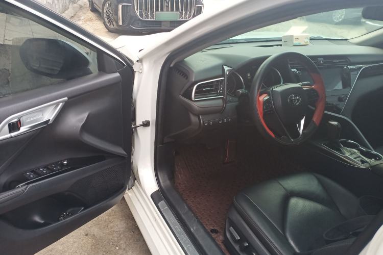 Used Toyota Camry 2019 2.5G Luxury Edition China VI Standard
