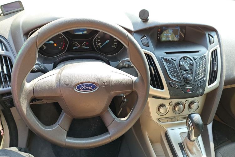 Used Ford Focus 2012 Sedan 1.6L Automatic Comfort Model
