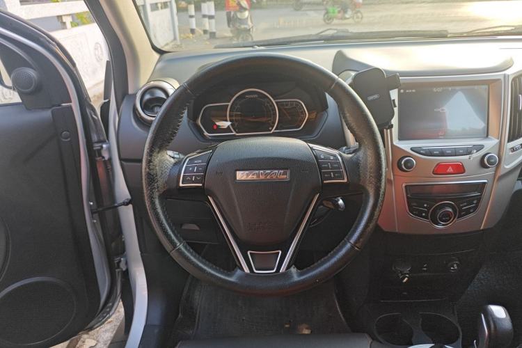 Used Haval H1 2016 Red-Label 1.5L AMT Luxury Model
