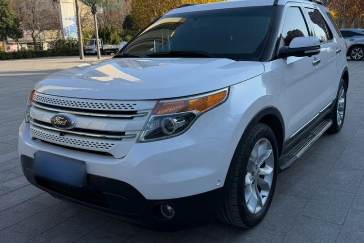 Used Ford Explorer 2013 3.5L Deluxe Model
