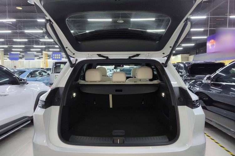 Used Li Auto L6 2024 PRO Model
