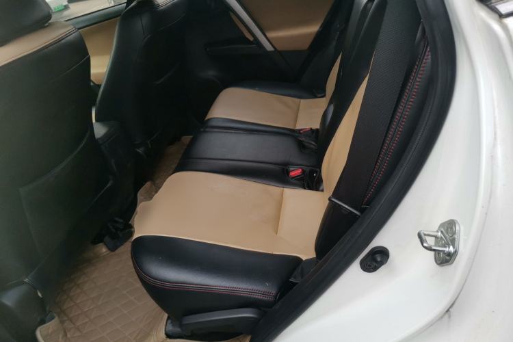 Used Toyota RAV4 2016 2.0L CVT Two-Wheel Drive Urban Edition China V Standard
