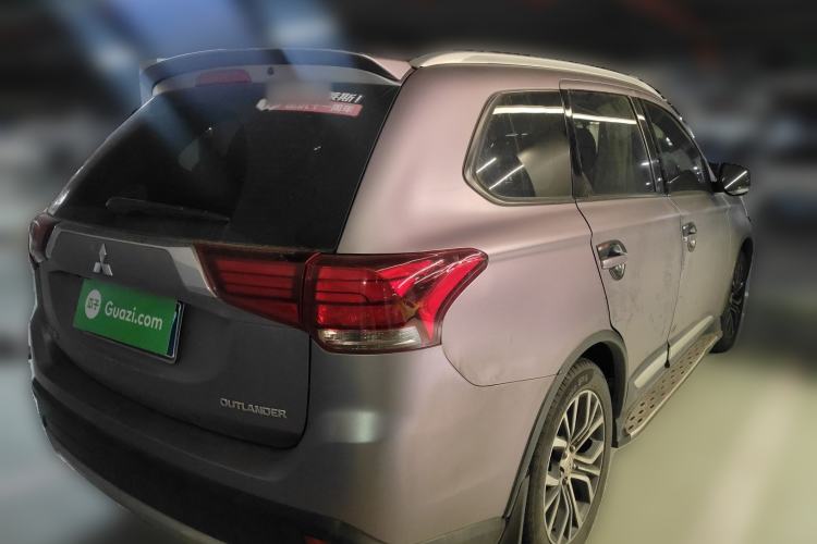 Used Mitsubishi Outlander 2018 2.0L Two-Wheel Drive Glory Edition 5 Seats