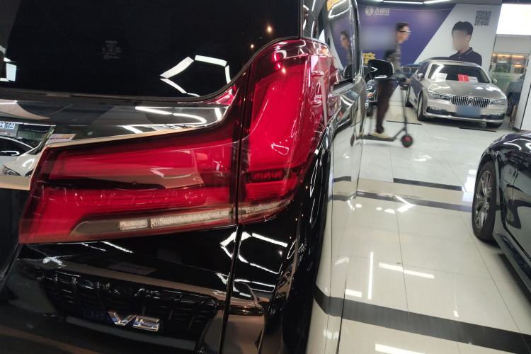 Used Toyota Alphard 2018 3.5L Luxury Edition
