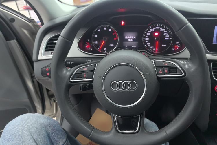 Used Audi A4L 2015 35 TFSI Automatic Comfort Model
