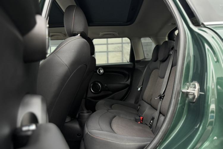 Used  MINI 2016 1.2T ONE Pioneer Edition Five-Door Version
