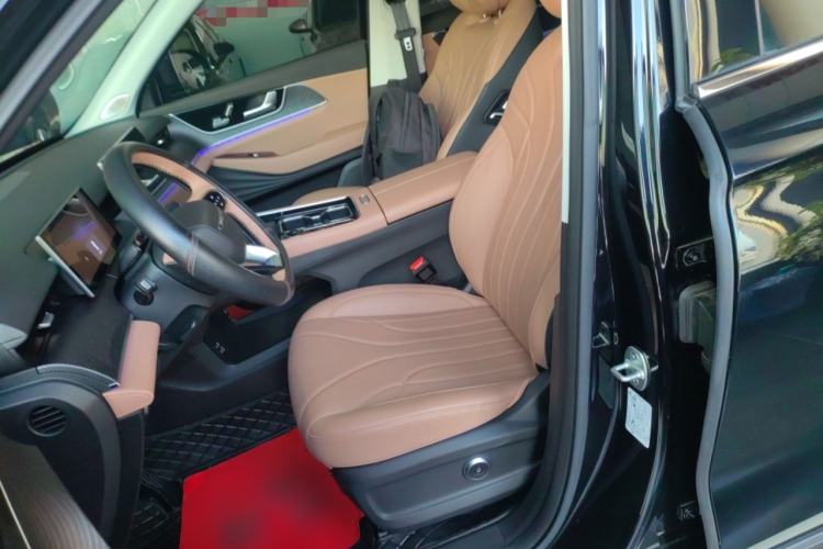 Used Chery Tiggo 8 L 2024 2.0T Two-Wheel Drive Prestige Version 5 Seats