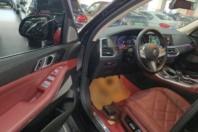 Used BMW X5 2022 Restyled xDrive 30Li Luxury Version M Sport Package
