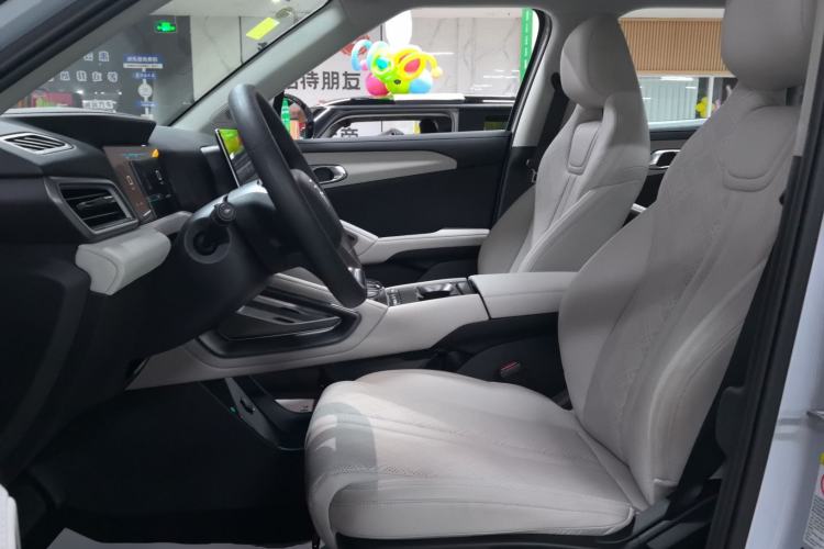 Used BYD Yuan UP 2024 401 km Active Version
