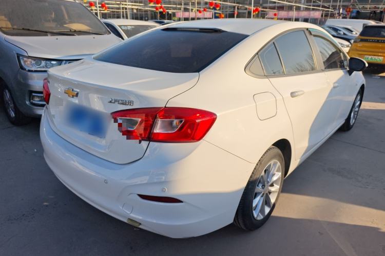 Used Chevrolet Cruze 2018 Revised Version 320 Automatic Pioneer Edition