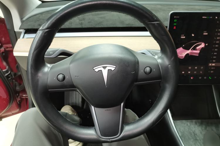 Used Tesla Model 3 2019 Long-Range All-Wheel-Drive Version

