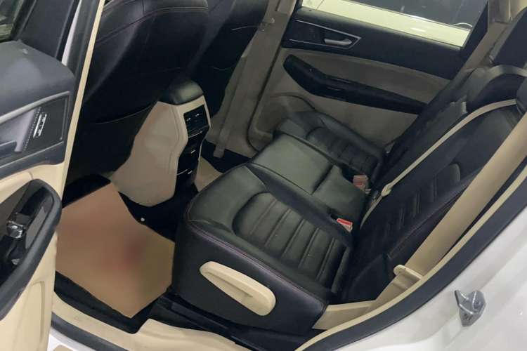 Used Ford Edge 2018 EcoBoost 245 Two-Wheel-Drive Titanium 5-Seater China VI Standard