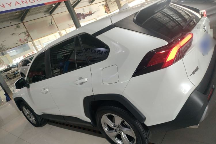 Used Toyota RAV4 2021 2.0L CVT Two-Wheel Drive Fashion PLUS Edition