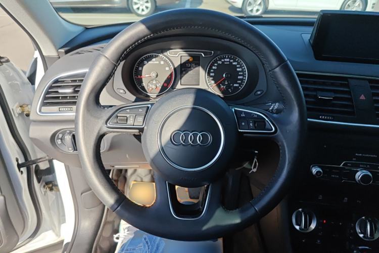 Used Audi Q3 2015 35 TFSI Comfort Model