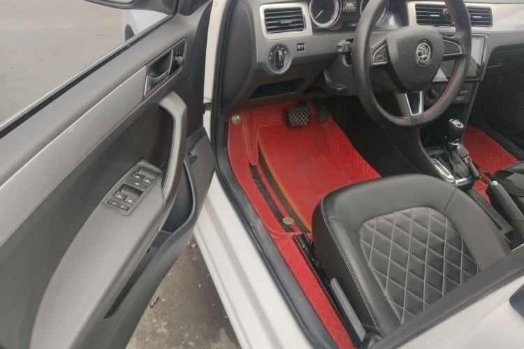 Used Skoda Rapid 2018 1.6L Automatic Comfort Edition
