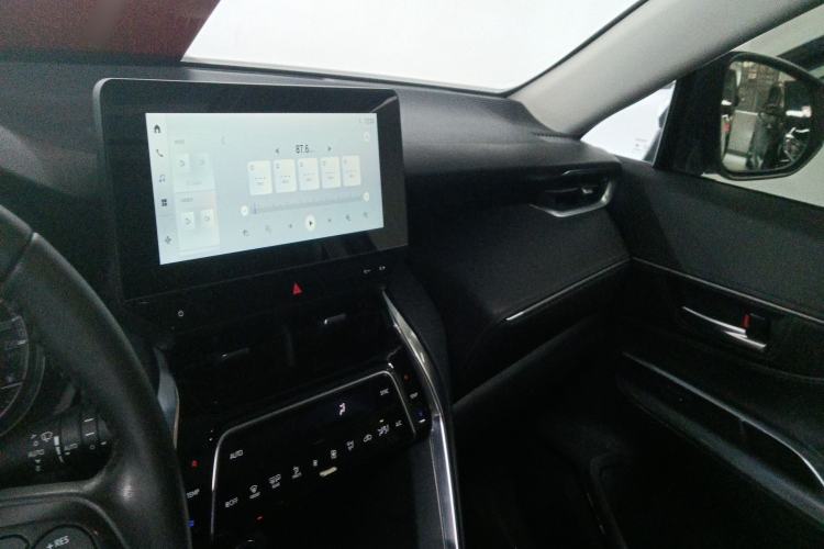 Used Toyota Venza 2023 2.0L CVT Two-Wheel Drive Luxury Edition