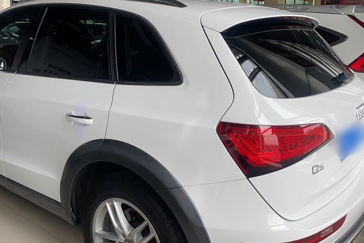 Used Audi Q5 2018 Collector's Edition 40 TFSI Technology Model
