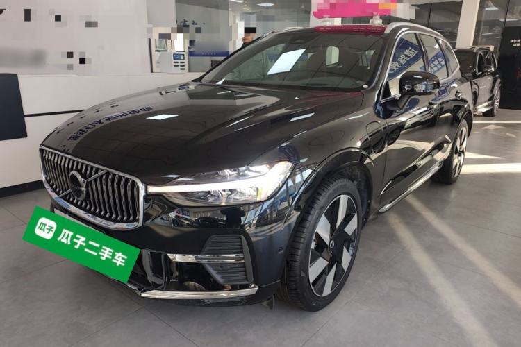 Used Volvo XC60 New Energy 2025 Plug-in Hybrid Long-Range All-Wheel Drive Smart Luxury Edition
