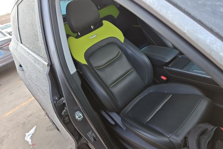 Used Chery Tiggo 7 PLUS 2022 Kunpeng Edition 1.6TGDI DCT Noble Yellow Limited Edition Premium Model
