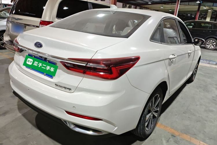 Used Ford Escort 2021 1.5L Automatic Diamond Edition
