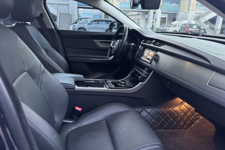 Used Jaguar XFL 2018 XFL 2.0T 200PS Luxury Edition
