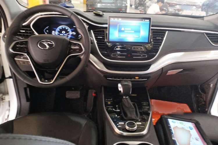 Used Soueast DX7 2018 Prime 1.5T Automatic Smart Connect Starry Sky Edition China V Standard
