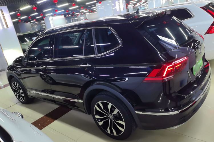 Used Volkswagen Tiguan L 2020 330TSI Automatic Two-Wheel Drive R-Line Flagship Version China VI Standard