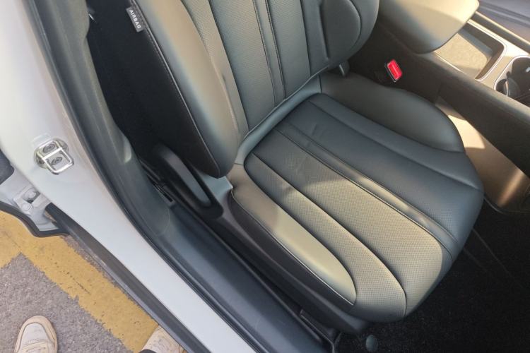 Used Roewe D7 2025 DMH 125km World Champion Excellence Edition