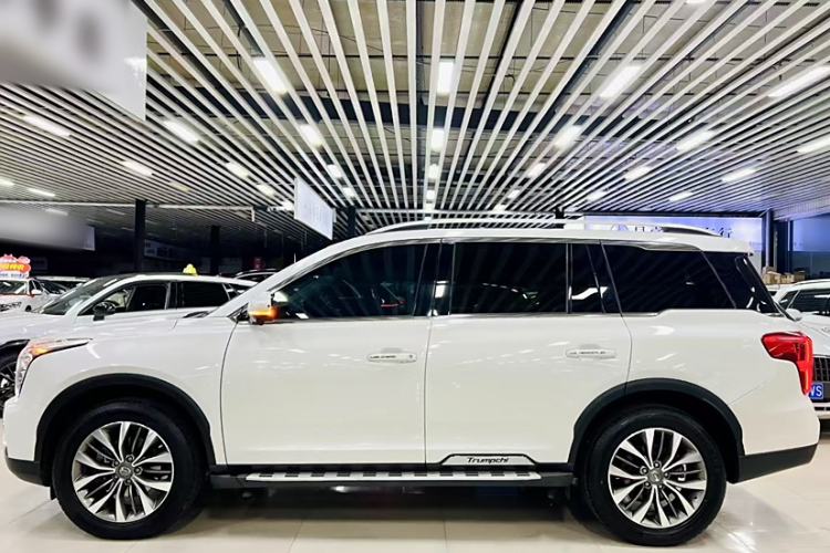 Used GAC Trumpchi GS8 2017 320T Two-Wheel Drive Luxury Smart Connectivity Version (7 Seats)
