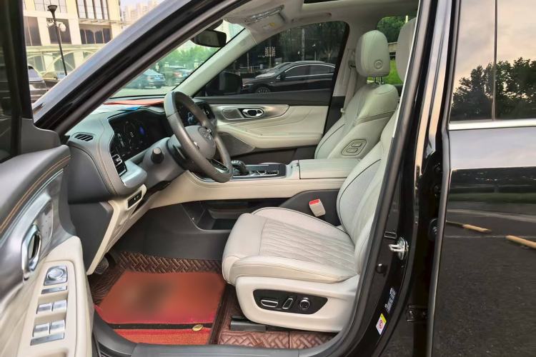 Used GAC Trumpchi GS8 2022 Flagship Series 2.0 TGDI Two-Wheel-Drive Prestige Edition (7 Seats)
