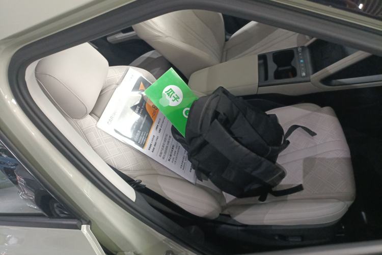 Used BYD Yuan UP 2025 Intelligent Driving Version 401 km Beyond-Range Edition