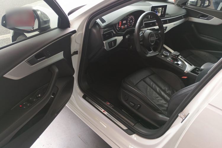 Used Audi A4L 2019 40 TFSI Fashion Edition China VI Emission Standard