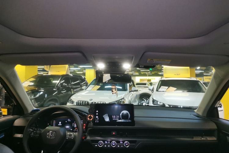 Used Honda Breeze 2023 240TURBO Two-Wheel-Drive Luxury PRO 7-Seater
