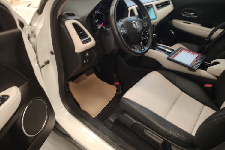 Used Honda Vezel 2017 1.8L CVT 2WD Smart Edition
