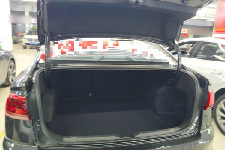 Used Volkswagen Bora 2024 300TSI DSG Prestige Edition
