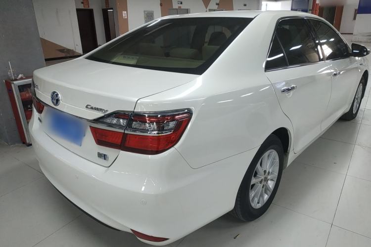 Used Toyota Camry 2015 Dual-Engine 2.5 HG Luxury Navigation Edition
