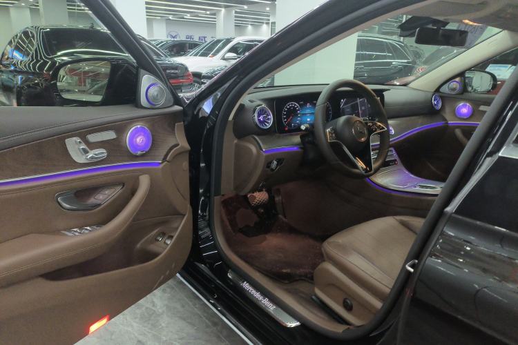 Used Mercedes-Benz E-Class New Energy 2023 E 350 e L Plug-in Hybrid Sedan
