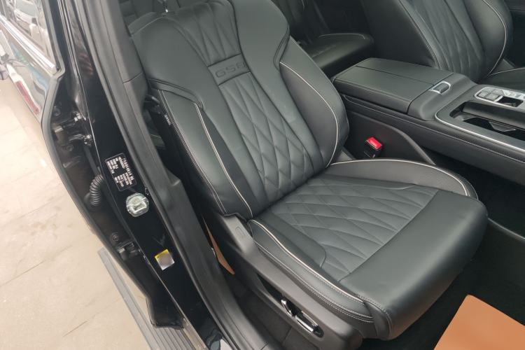 Used GAC Trumpchi GS8 2022 Flagship Series 2.0 TGDI Two-Wheel-Drive Prestige Edition (7 Seats)