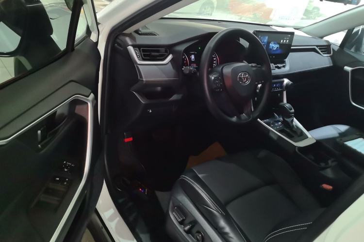 Used Toyota Wildlander 2023 2.0L CVT Two-Wheel Drive Leading Edition