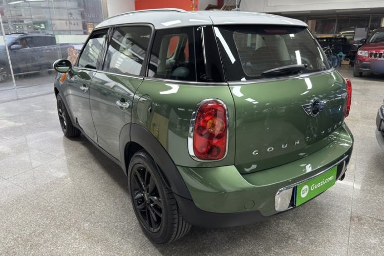 Used  Countryman 2014 1.6L COOPER Fun
