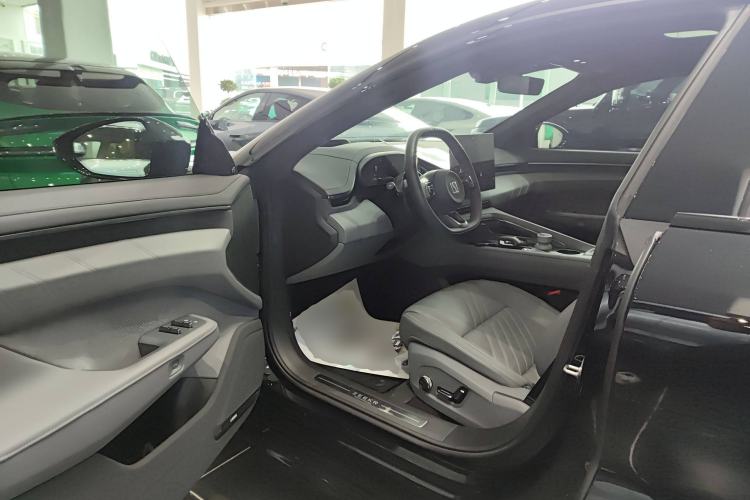 Used Zeekr 001 2024 YOU Edition 100 kWh All-Wheel Drive
