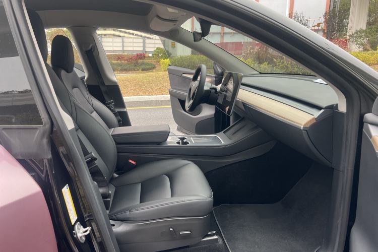 Used Tesla Model Y 2021 Standard Range Rear-Wheel Drive Version