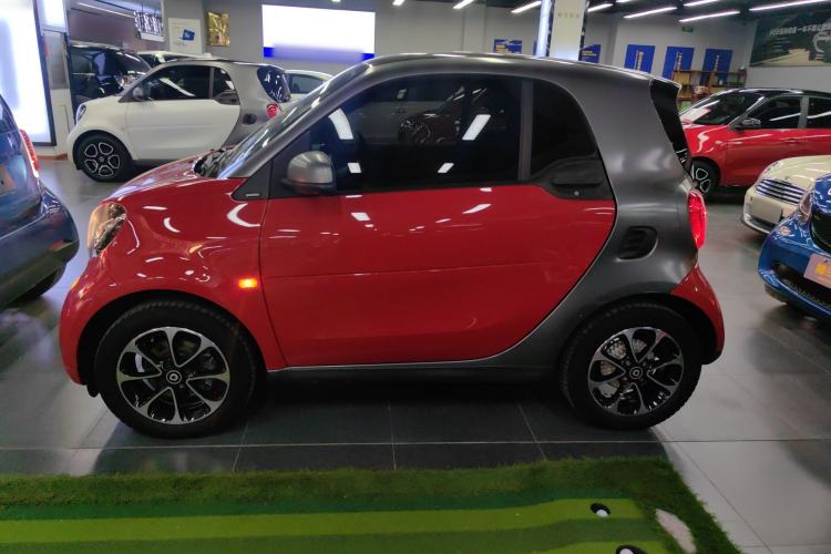 Used  fortwo 2015 1.0L 52 kW Hardtop Passion Edition
