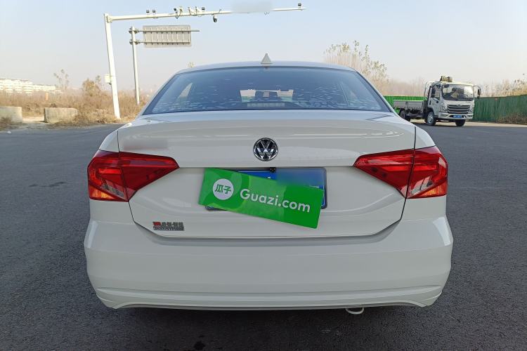 Used Volkswagen Jetta 2017 1.4L Manual Fashion Edition
