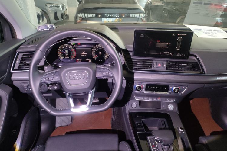 Used Audi Q5L 2022 40T Luxury Dynamic Model
