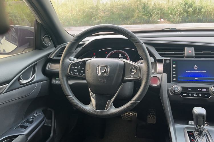 Used Honda Civic 2021 HATCHBACK 220TURBO CVT Trendy Cool Edition
