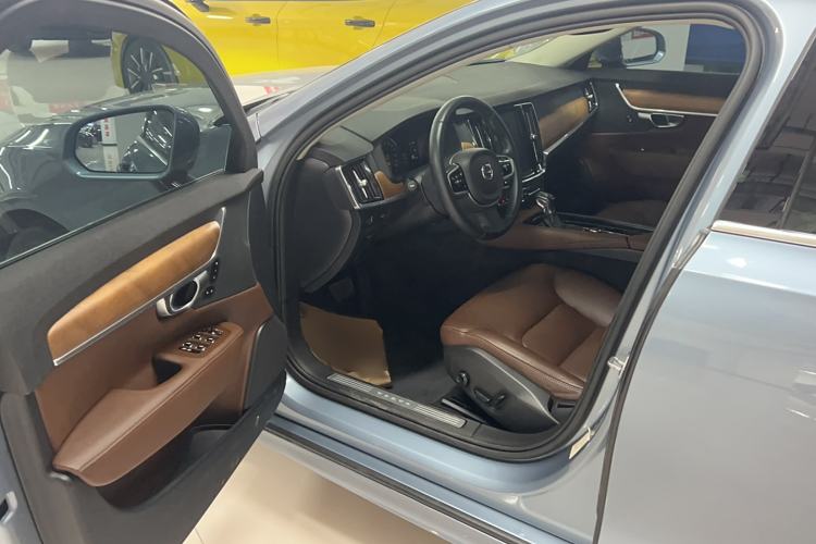 Used Volvo S90 2019 T5 Zhiyi Edition
