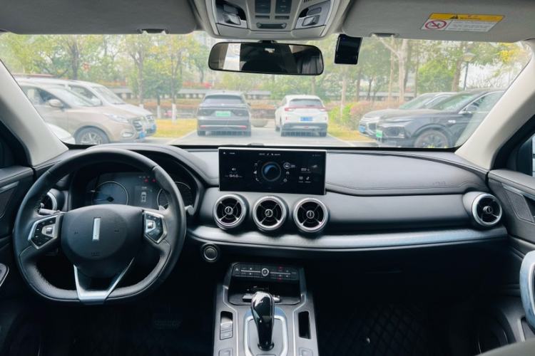 Used Wey VV5 2020 1.5T Two-Wheel Drive Color Pioneer